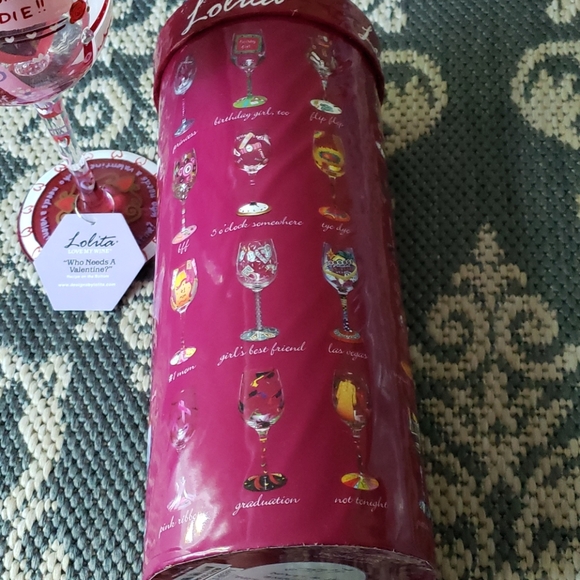 BNIB Lolita "Who Needs A Valentine" Wine Glass - Picture 3 of 8